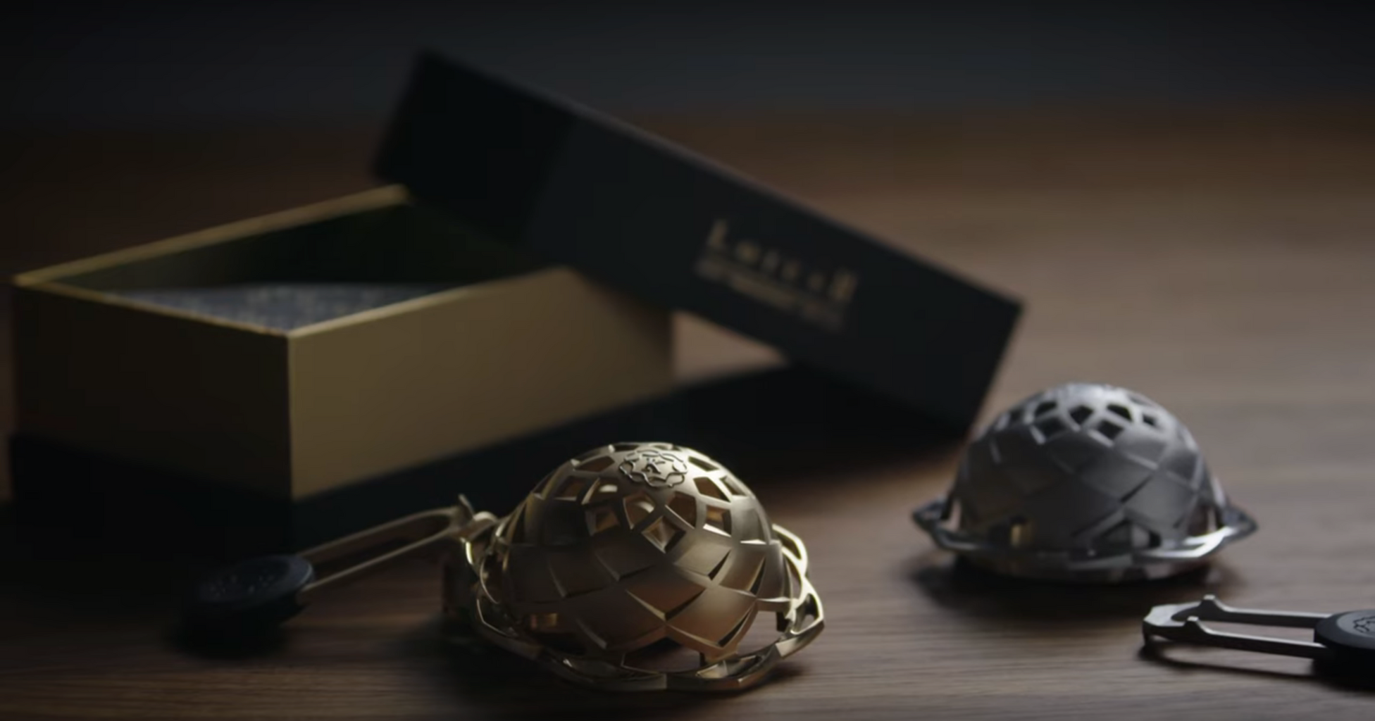 How-To-Use-the-Kaloud-Lotus-II-Hookah-Heat-Management-Device Kaloud Inc.