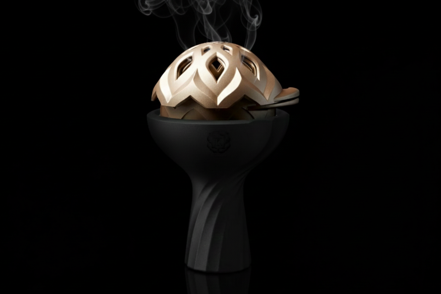 Hookah setup with heat management device showing traditional heat control compared to modern system design