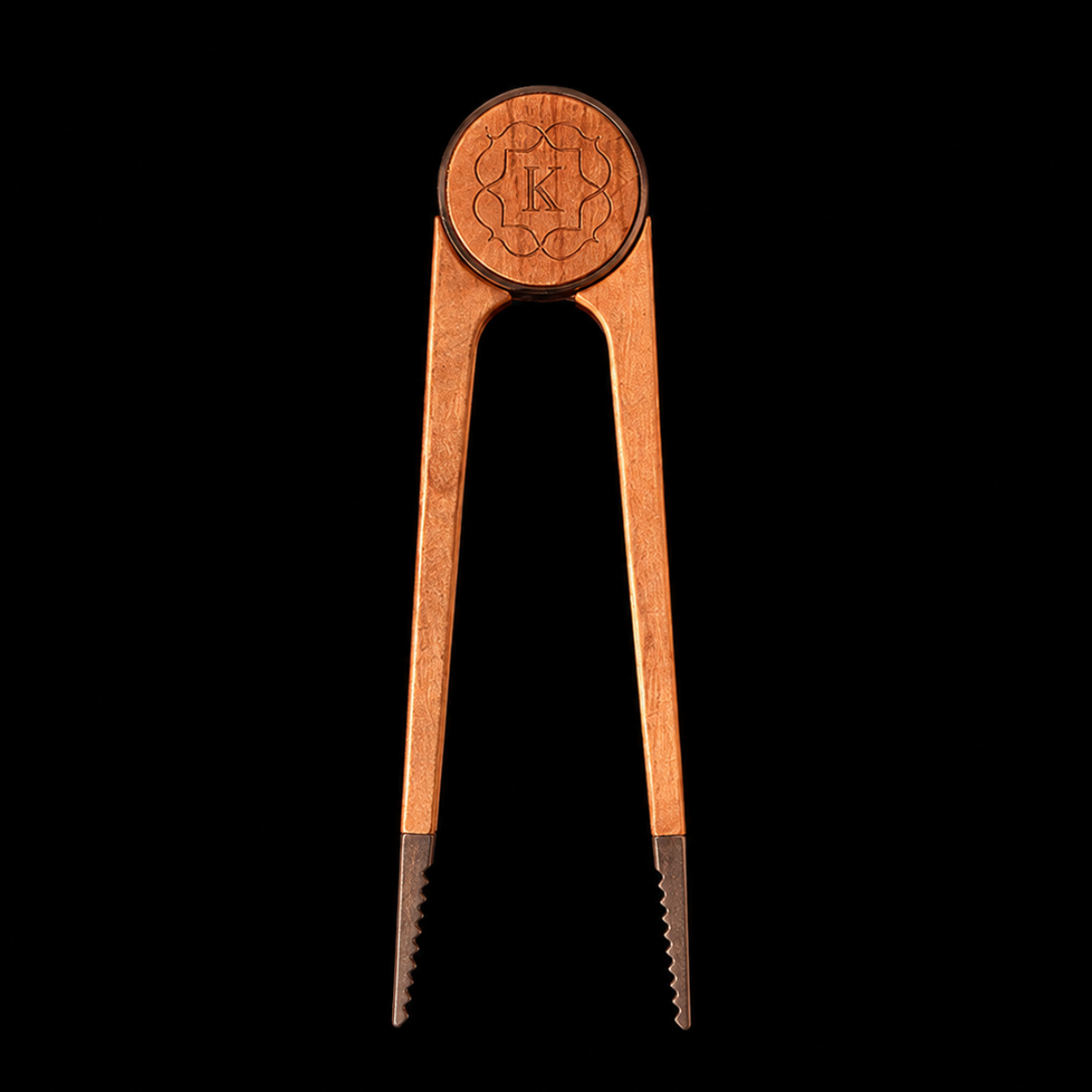 Kaloud Vestara Cyris hookah charcoal tongs in bronze, precision-grip metal tongs for safely handling hot hookah coals, front view on black background